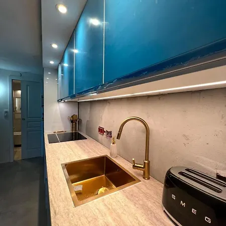 Typical Corsican With Garden * 칼렌자나