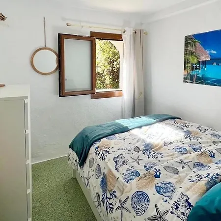 Semesterbostad Typical Corsican With Garden